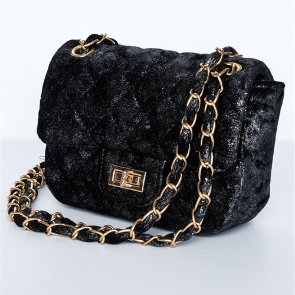 CLASSIC QUILTED VELVET SHOULDER BAG black